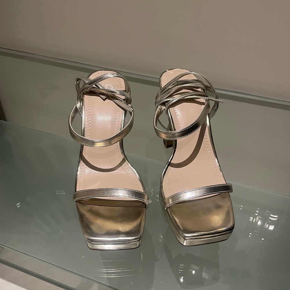 Metallic Platform Lace-up Sqaured Toe Heel